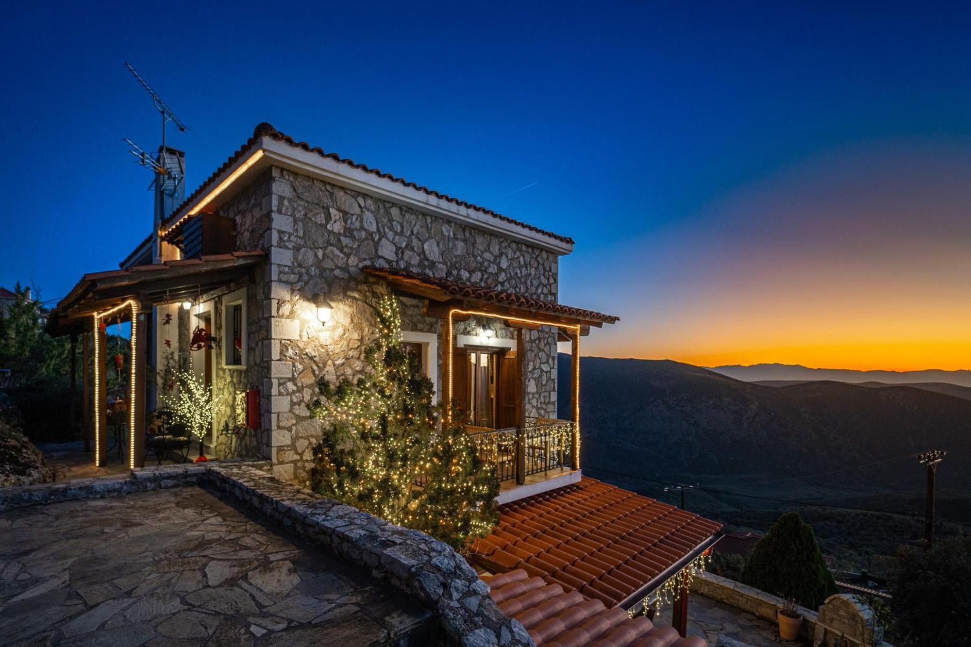 Rock Dandy Deluxe Chalet In Arachova - Delphi, Sauna, Prv Parking, Amazing View Екстериор снимка