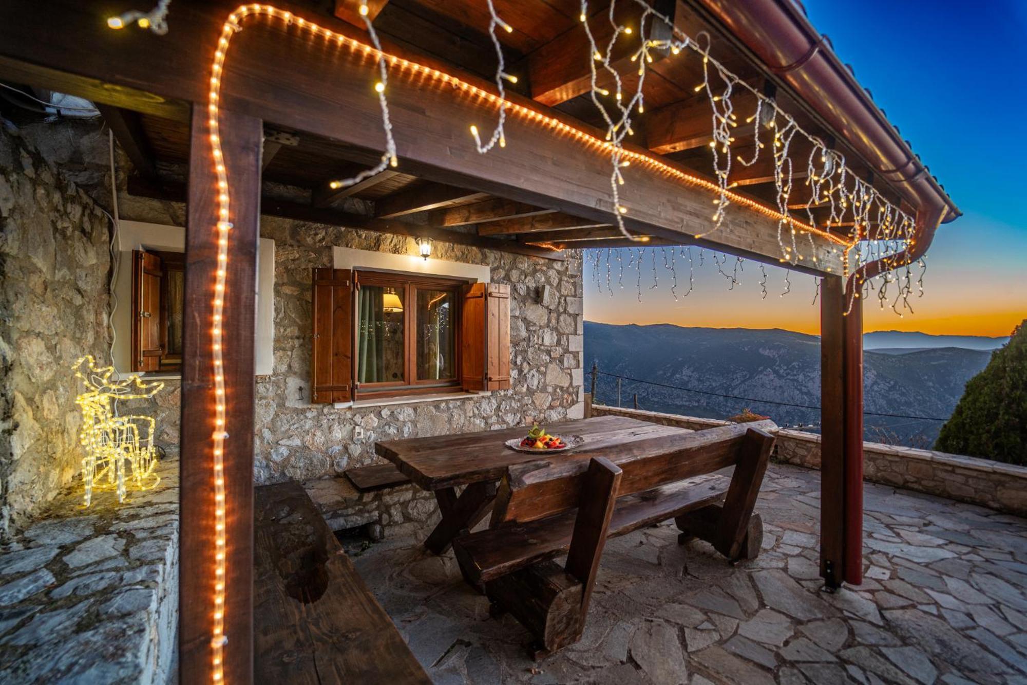 Rock Dandy Deluxe Chalet In Arachova - Delphi, Sauna, Prv Parking, Amazing View Екстериор снимка