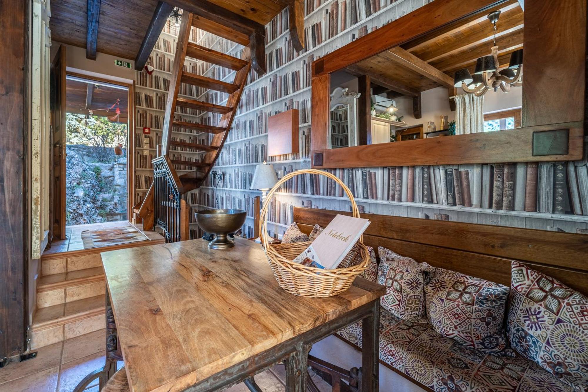 Rock Dandy Deluxe Chalet In Arachova - Delphi, Sauna, Prv Parking, Amazing View Екстериор снимка