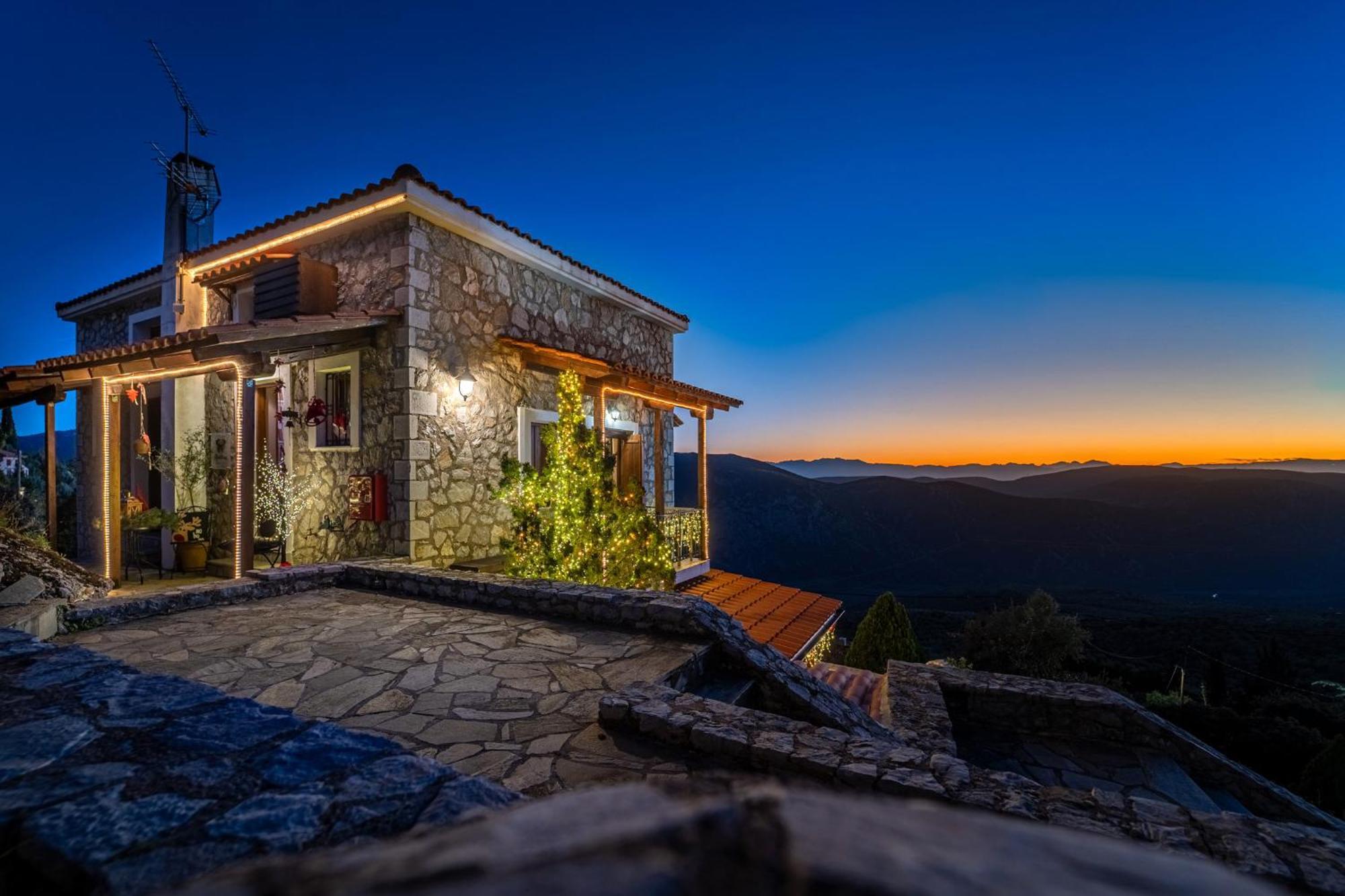 Rock Dandy Deluxe Chalet In Arachova - Delphi, Sauna, Prv Parking, Amazing View Екстериор снимка